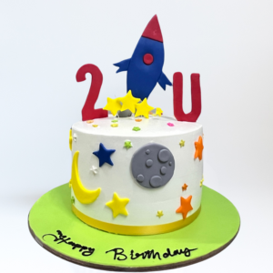 To the moon birthday cake